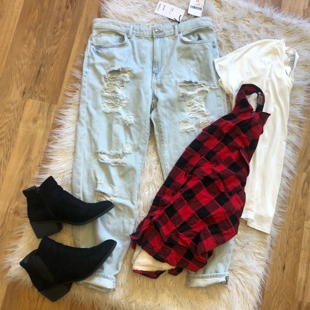These are not your “Boyfriend” Jeans 😜